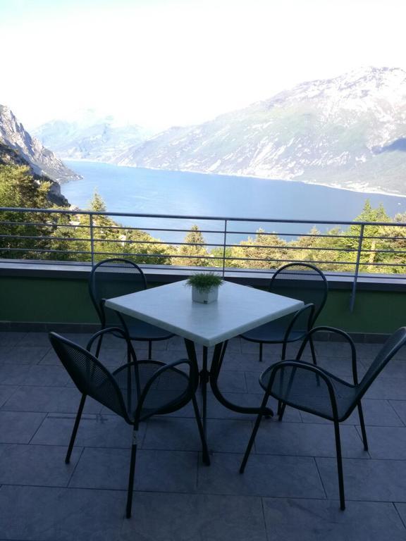 Un Balcone Sul Garda Apartment Tremosine Exterior photo